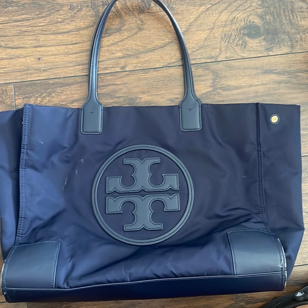 %100 Authentic Tory Burch tote